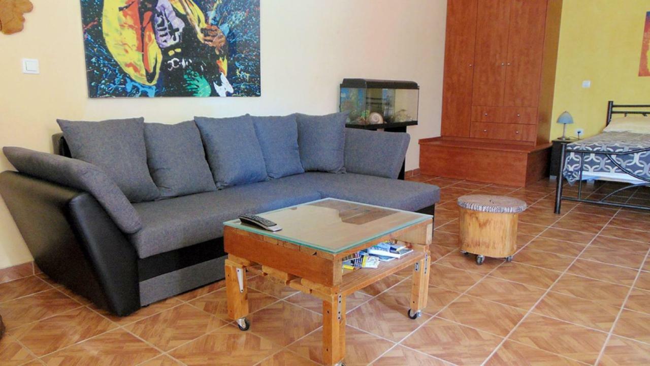 Village Life Studio Kanakádes Extérieur photo